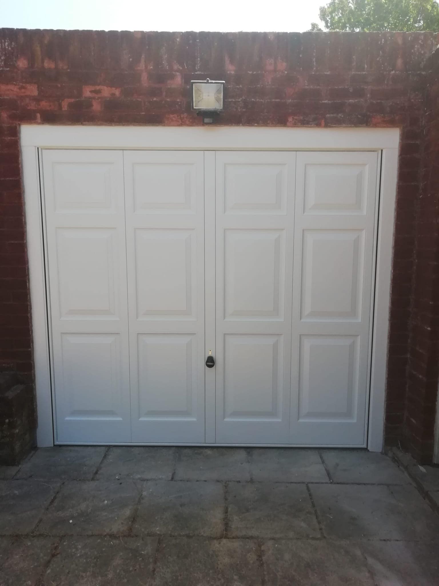 Anchor Garage Doors | West Sussex | Installation & Repairs